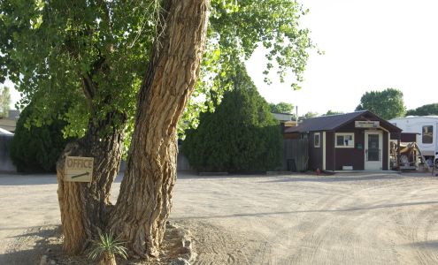 Corrales Kennel Corrales