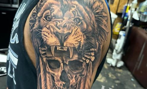 Momma Tried Tattoo Studio