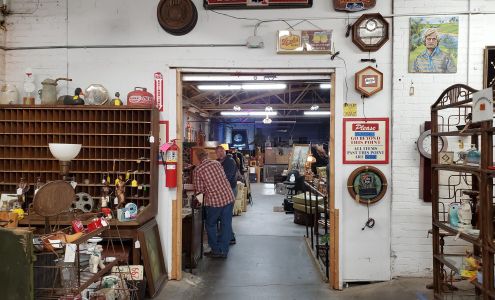 Fleur De Flea Vintage Market