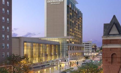 DoubleTree by Hilton Hotel Cedar Rapids Convention Complex
