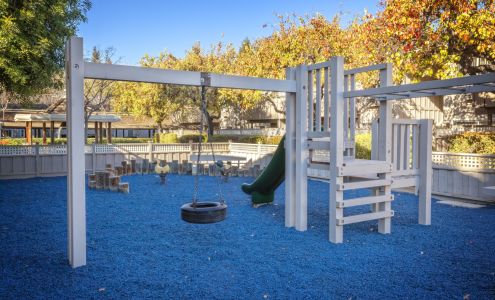 The Shadows Apartments