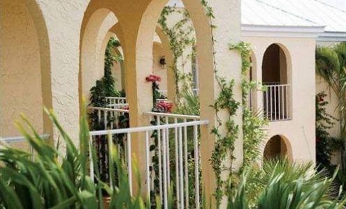 The Caribbean Court Boutique Hotel