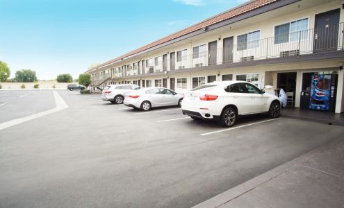 Dixie Orange County Hotel