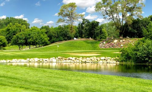 Water's Edge Golf Club 7205 W 115th St, Worth Illinois 60482