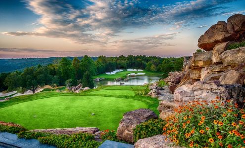 Golf at Top of the Rock Ridgedale