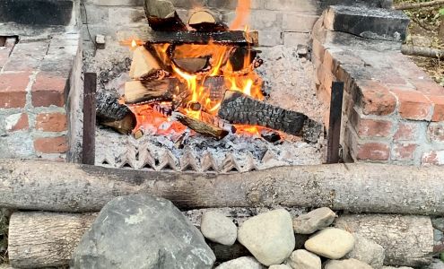 Yankee Trail Motel & Breakfast Restaurant Holderness