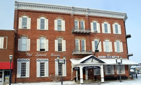 The Island House Hotel