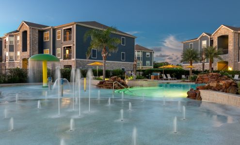 Summerbrooke Apartments
