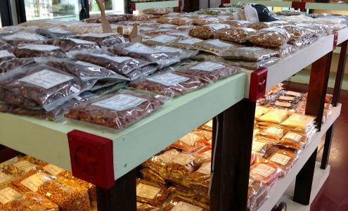 Green Tree Pecan Co Powell