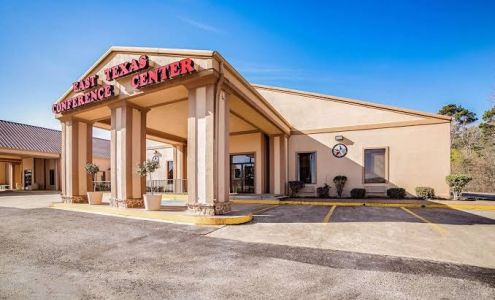 Clarion Pointe Marshall & East End Conference Center