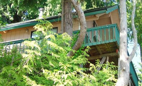 Oyster Bay Inn & Suites