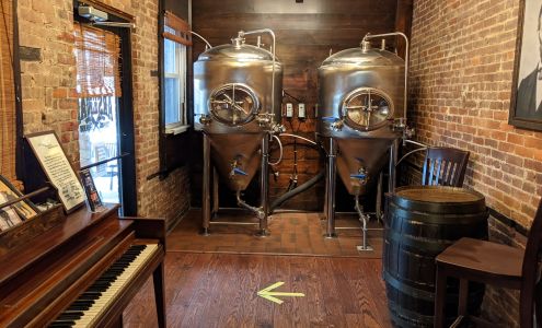 Arsenal Cider House & Wine Cellar