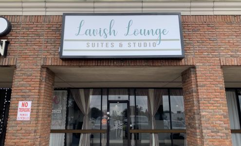 The Lavish Lounge Suites & Studio