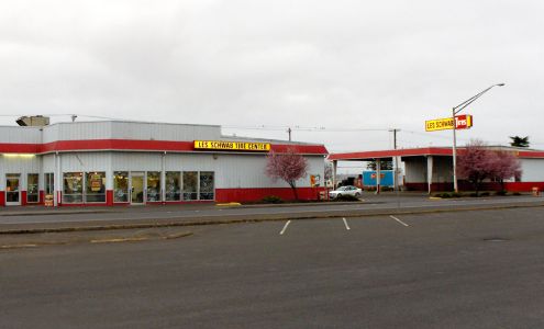 Les Schwab Tire Center