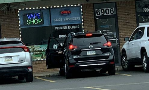 Modern Fog Vapor - Levittown (CBD/Delta-8 THC/GlassPipes)