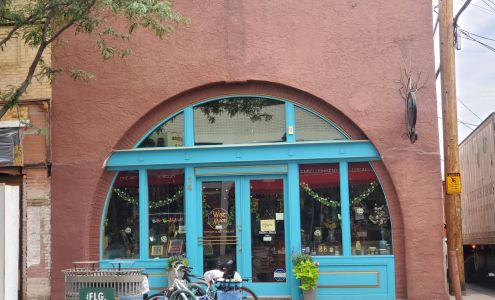 West of the Moon Gallery