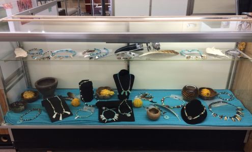 Necklace Box Roswell