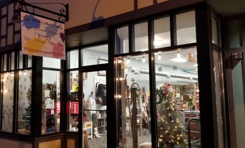 Martha's Nook & Cranny