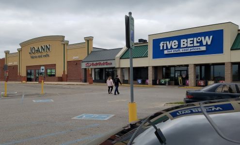 Indian Hills Plaza