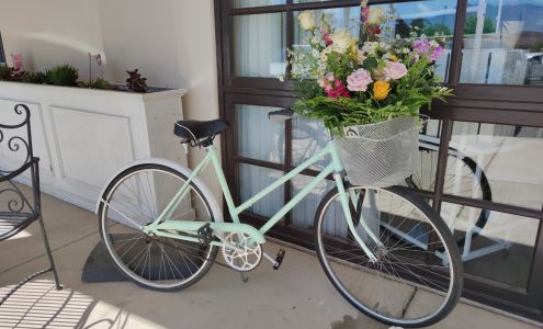 The Front Porch Flowers & Gifts