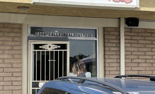 Dandy Dogs Padre Shopping Center, 7398 Calle Real # E, Goleta California 93117