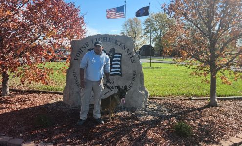 Vohne Liche Kennels Denver