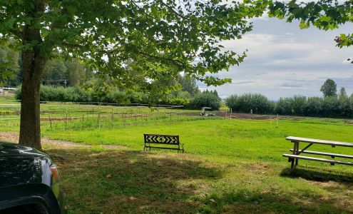 Tonnemaker Valley Farm & Woodinville Farm Stand