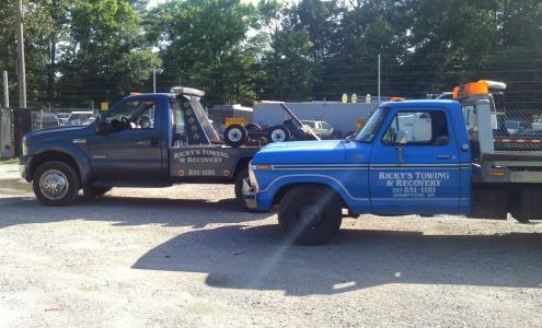 Ricky's Towing & Recovery