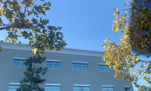 Facey Medical Group - Valencia