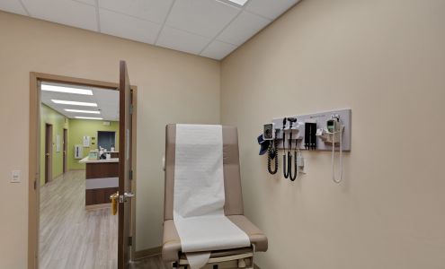 Carbon Health Urgent Care Palm Desert