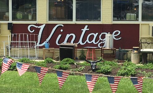 Past and Presents, LLC