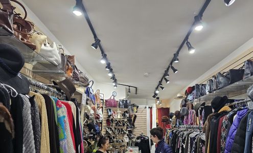 Margoth Consignment Shop