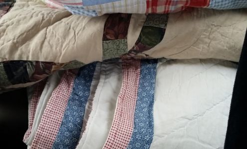 WhiteHouse SC Vintage Quilts, Chenille & Linens Heath Springs