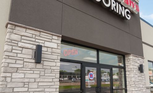 McCullough's Flooring & Outlet Center