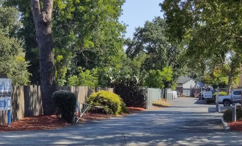 LeBallister's Seed & Fertilizer