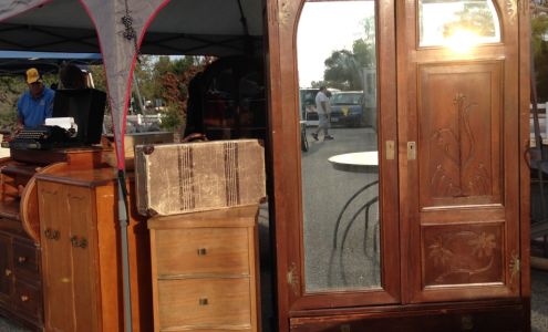 Topanga Vintage Market