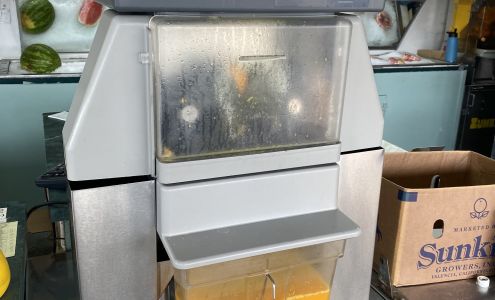 34th Street Farm & Garden Center