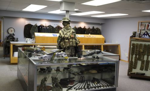 Military Collectibles Shop