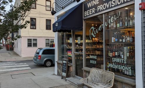 Riverview Wine & Spirits
