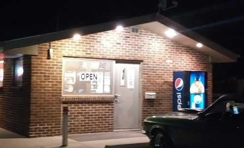 Sharp Liquors Valentine