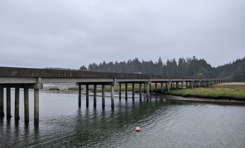 Goose Point Oysters Bay Center