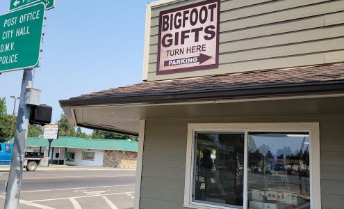 Bigfoot Print and Copy Cave Junction