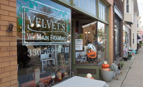 Velvet's West Main Framing