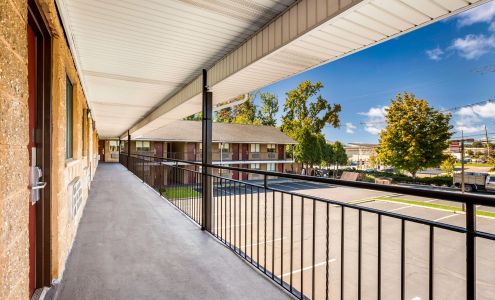 Red Carpet Inn Edison NJ