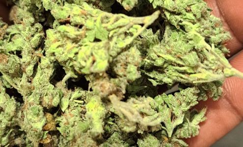 Sesh Up Smoke Shop & Apparel