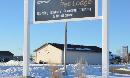 Sleepy Creek Pet Lodge 1406 Handschke Dr, New London Wisconsin 54961