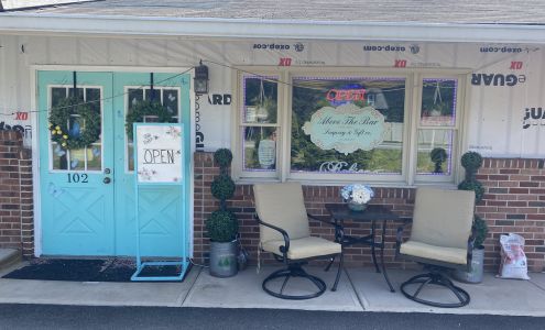 Above The Bar Soapery & Gift Co Pocono Lake