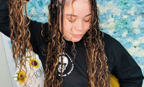 Prisca's African Braiding salon