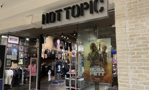 Hot Topic Fairbanks