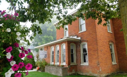 You-nique Bou-tique Shipshewana